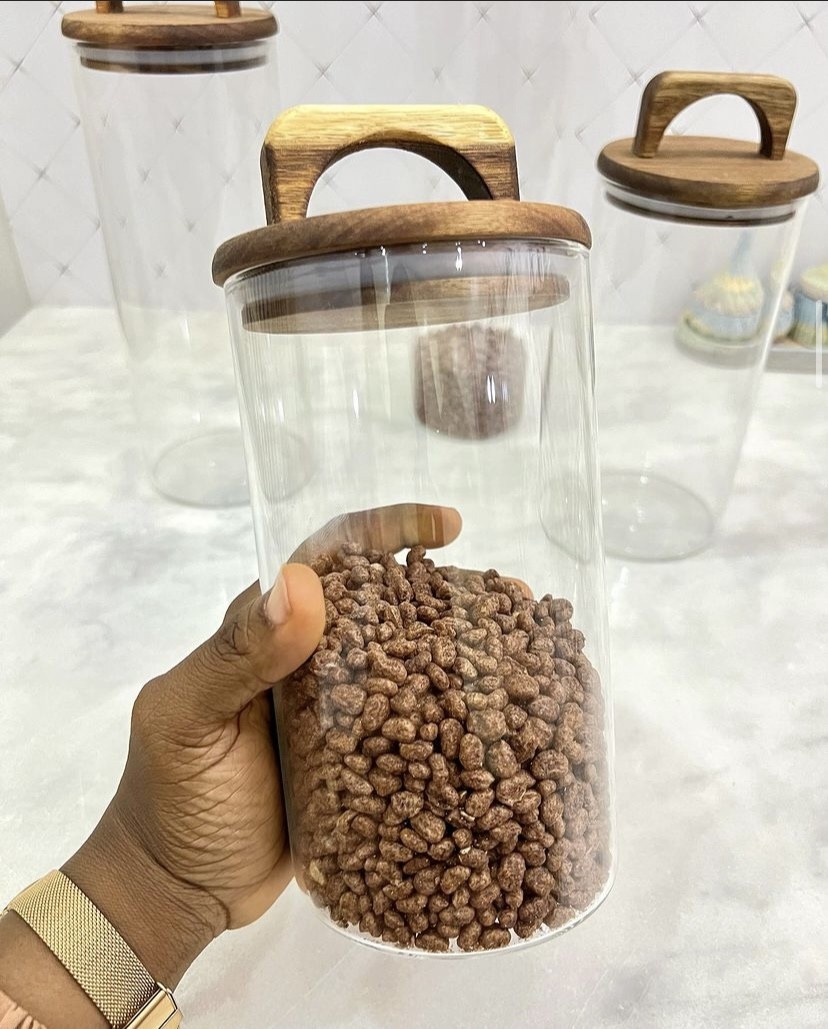 Modern wood knob carnister